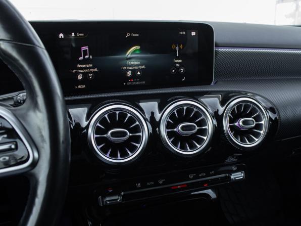 Mercedes-Benz A-Класс IV (W177) с пробегом 2018 года, цена 2 160 000 рублей, 115180 км, хэтчбек, Автокод Объявления