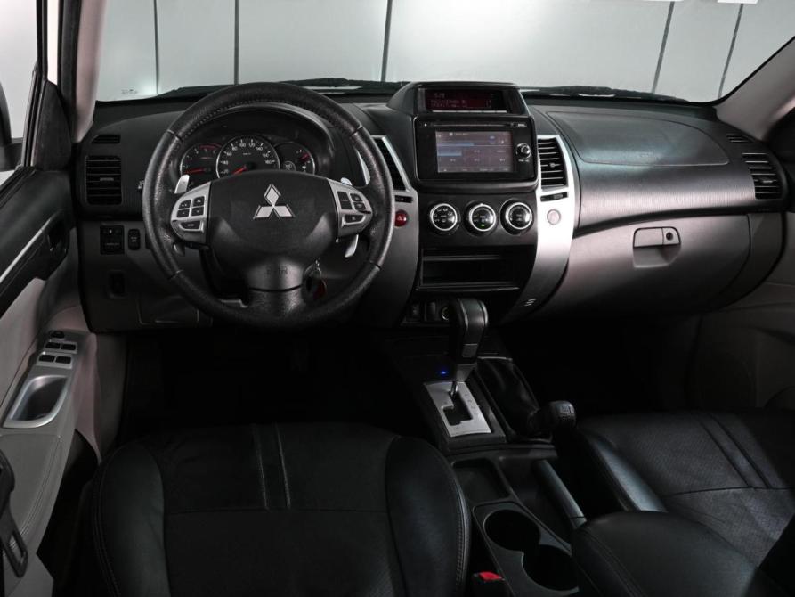 Mitsubishi Pajero Sport II Рестайлинг Ростов-на-Дону  - изображение 6