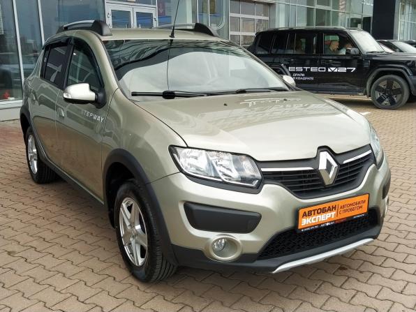 Renault Sandero II с пробегом 2015 года, цена 949 000 рублей, 56354 км, хэтчбек, Автокод Объявления
