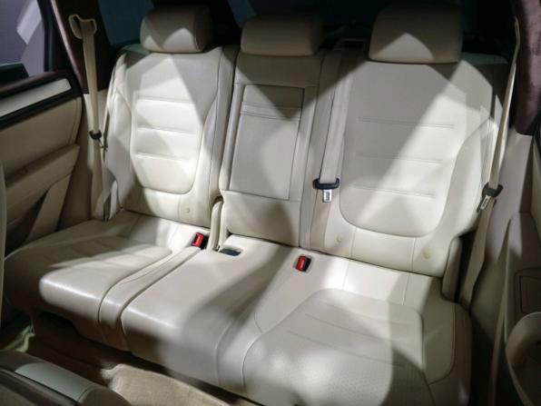 Volkswagen Touareg II с пробегом 2011 года, цена 1 550 000 рублей, 285787 км, внедорожник, Автокод Объявления
