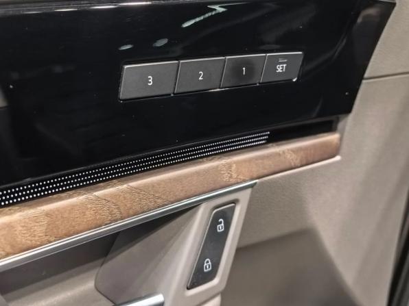 Volkswagen Touareg III с пробегом 2021 года, цена 4 990 000 рублей, 216841 км, внедорожник, Автокод Объявления