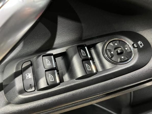 Ford Mondeo IV Рестайлинг с пробегом 2012 года, цена 689 000 рублей, 200266 км, седан, Автокод Объявления