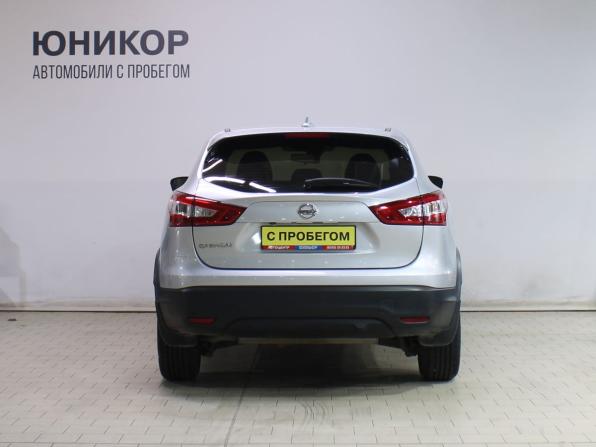 Nissan Qashqai II с пробегом 2018 года, цена 2 019 000 рублей, 92617 км, внедорожник, Автокод Объявления