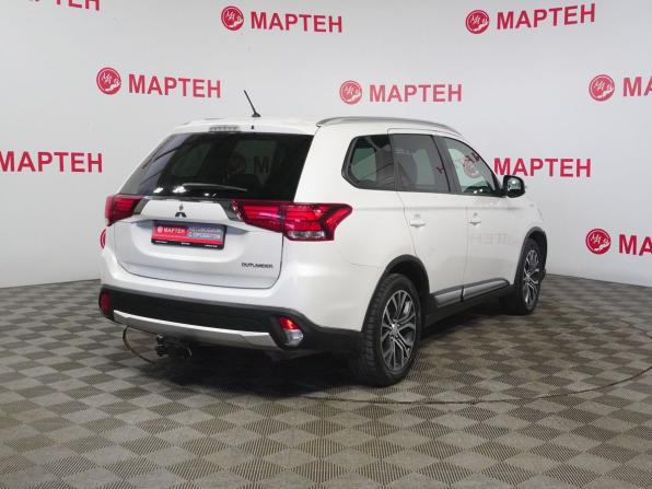 Mitsubishi Outlander III Рестайлинг 2 с пробегом 2016 года, цена 1 720 000 рублей, 190293 км, внедорожник, Автокод Объявления