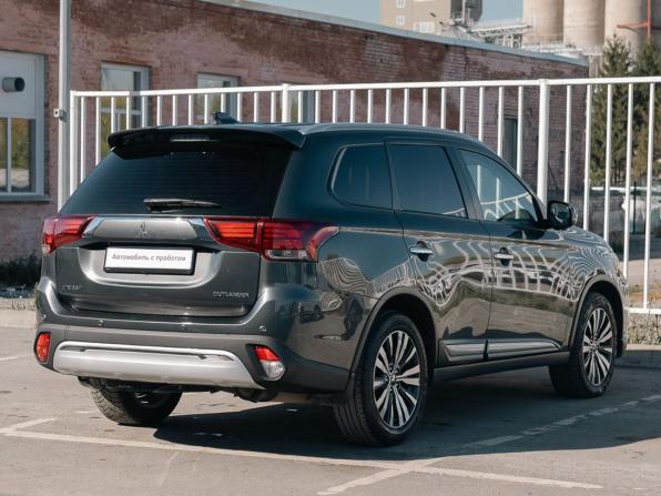 Mitsubishi Outlander III Рестайлинг 3 с пробегом 2019 года, цена 2 050 000 рублей, 184640 км, внедорожник, Автокод Объявления