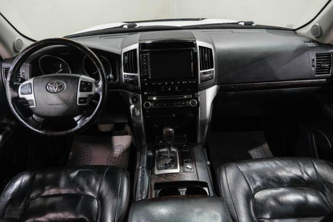 Toyota Land Cruiser 200 Series Рестайлинг 1 с пробегом 2012 года, цена 3 469 000 рублей, 273000 км, внедорожник, Автокод Объявления