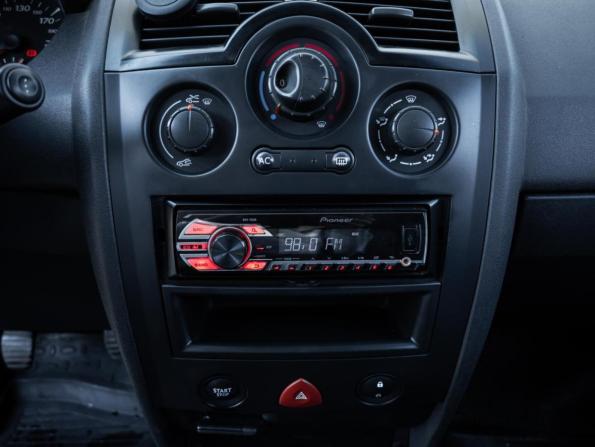 Renault Megane II Рестайлинг с пробегом 2008 года, цена 577 000 рублей, 246344 км, седан, Автокод Объявления