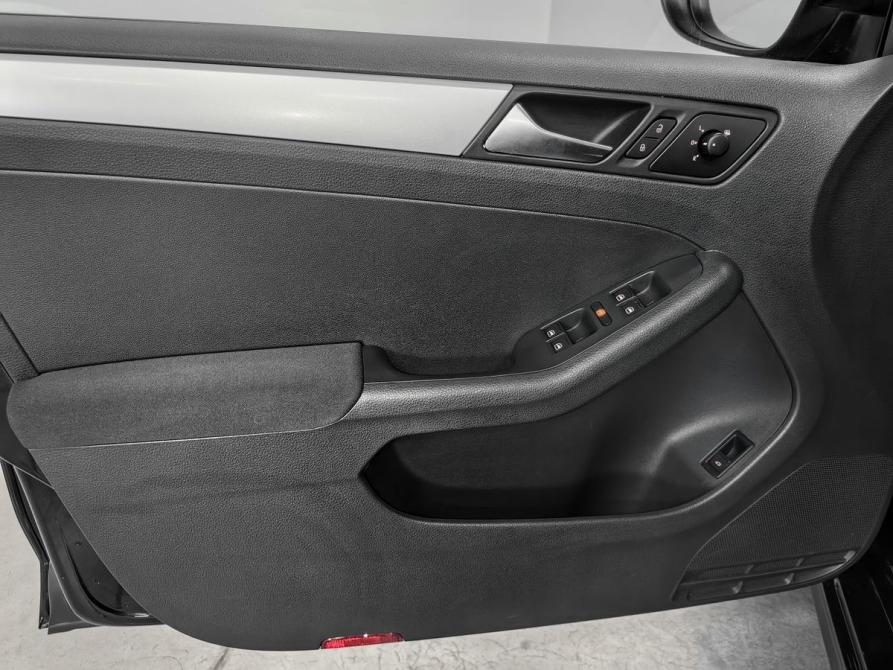 Volkswagen Jetta VI Новосибирск  - изображение 16