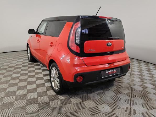 Kia Soul II Рестайлинг с пробегом 2017 года, цена 1 299 000 рублей, 110001 км, хэтчбек, Автокод Объявления