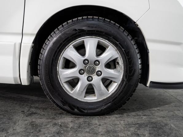 Toyota Voxy I (R60) с пробегом 2006 года, цена 1 050 000 рублей, 303801 км, компактвэн, Автокод Объявления