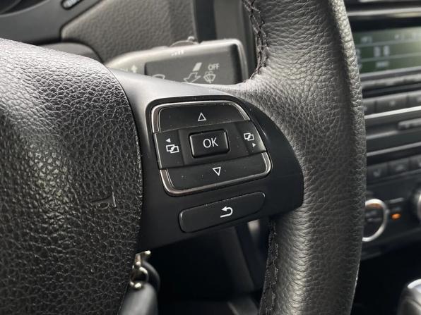 Volkswagen Jetta VI с пробегом 2012 года, цена 717 000 рублей, 303363 км, седан, Автокод Объявления
