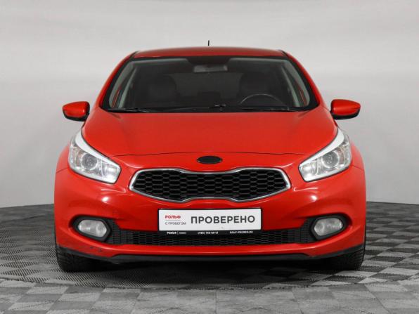 Kia Ceed II с пробегом 2015 года, цена 860 000 рублей, 197062 км, хэтчбек, Автокод Объявления