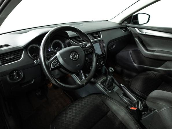 Skoda Octavia III (A7) Рестайлинг с пробегом 2017 года, цена 1 649 585 рублей, 169477 км, лифтбек, Автокод Объявления