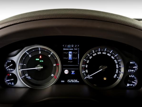 Toyota Land Cruiser 200 Series Рестайлинг 2 с пробегом 2015 года, цена 5 390 000 рублей, 152605 км, внедорожник, Автокод Объявления