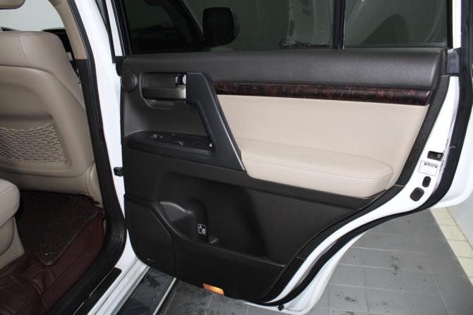 Toyota Land Cruiser 200 Series с пробегом 2011 года, цена 3 300 000 рублей, 248211 км, внедорожник, Автокод Объявления