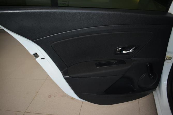 Renault Fluence I Рестайлинг с пробегом 2014 года, цена 689 000 рублей, 184000 км, седан, Автокод Объявления