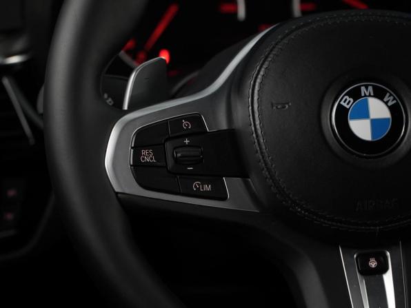 BMW 5 серии VII (G30/G31/G38) с пробегом 2018 года, цена 3 175 055 рублей, 156052 км, седан, Автокод Объявления