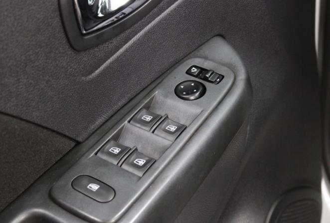 Renault Kaptur I Рестайлинг с пробегом 2020 года, цена 1 475 000 рублей, 119219 км, внедорожник, Автокод Объявления
