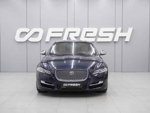 Jaguar XJ IV (X351) Рестайлинг с пробегом 2016 года, цена 2 730 000 рублей, 112570 км, седан, Автокод Объявления