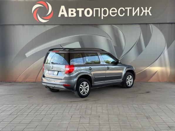 Skoda Yeti I Рестайлинг с пробегом 2018 года, цена 1 470 000 рублей, 97661 км, внедорожник, Автокод Объявления