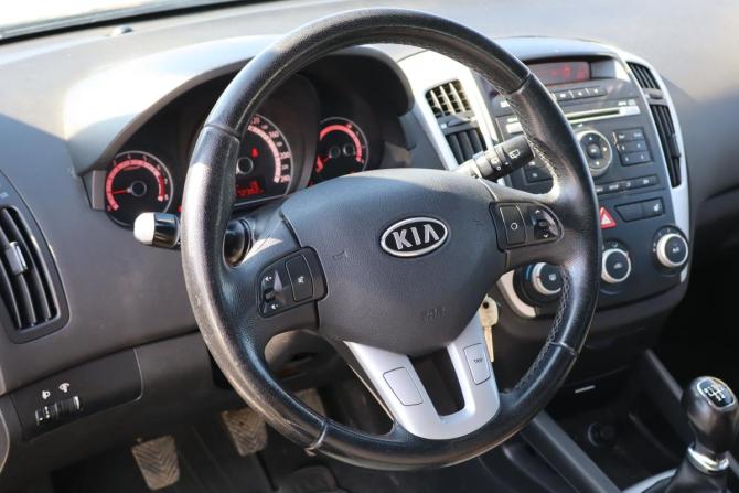 Kia Ceed I Рестайлинг с пробегом 2010 года, цена 569 000 рублей, 171000 км, хэтчбек, Автокод Объявления
