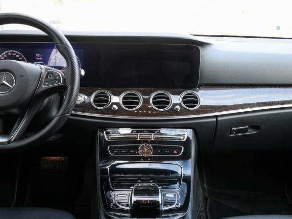 Mercedes-Benz E-Класс V (W213 S213 C238) с пробегом 2017 года, цена 3 090 000 рублей, 218740 км, седан, Автокод Объявления