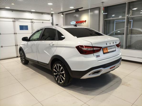 Lada (ВАЗ) Vesta I Рестайлинг (NG) с пробегом 2023 года, цена 1 456 000 рублей, 12000 км, седан, Автокод Объявления