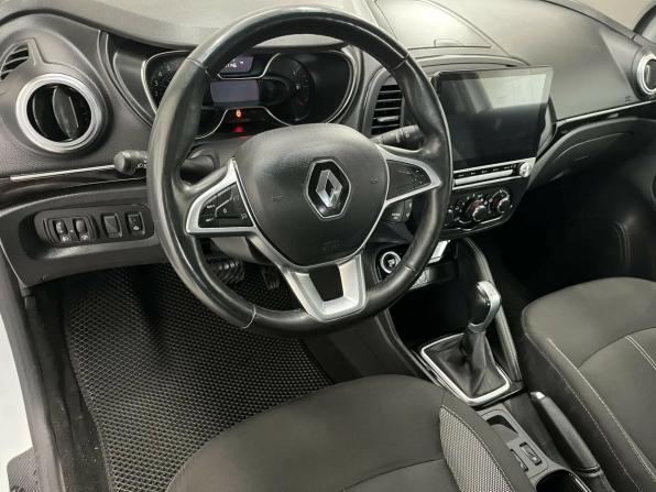 Renault Kaptur I Рестайлинг с пробегом 2021 года, цена 1 346 200 рублей, 92114 км, внедорожник, Автокод Объявления