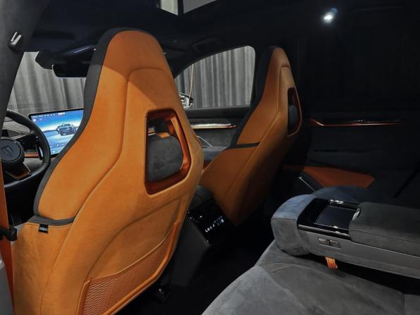 Zeekr 001 I с пробегом 2024 года, цена 4 899 000 рублей, 4800 км, хэтчбек, Автокод Объявления