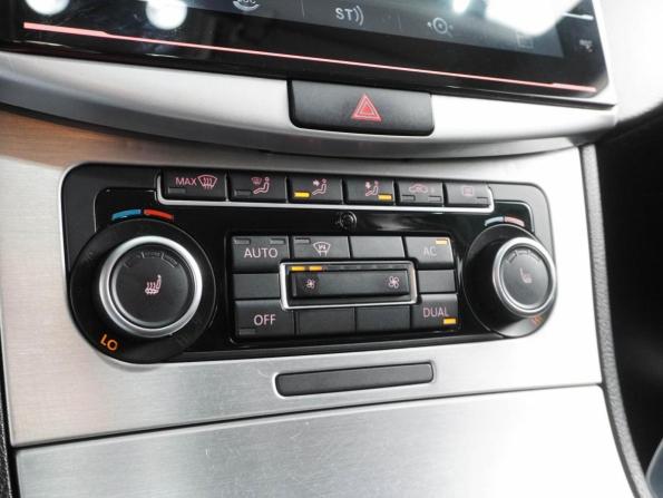 Volkswagen Passat B7 с пробегом 2011 года, цена 1 117 000 рублей, 207901 км, седан, Автокод Объявления