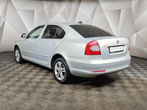 Skoda Octavia II (A5) Рестайлинг с пробегом 2013 года, цена 659 000 рублей, 212239 км, лифтбек, Автокод Объявления
