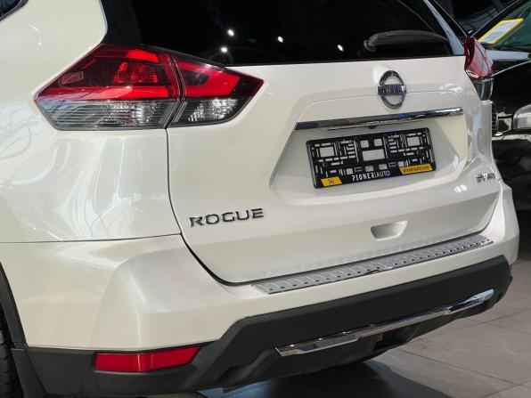 Nissan Rogue II Рестайлинг с пробегом 2018 года, цена 1 875 000 рублей, 118000 км, внедорожник, Автокод Объявления