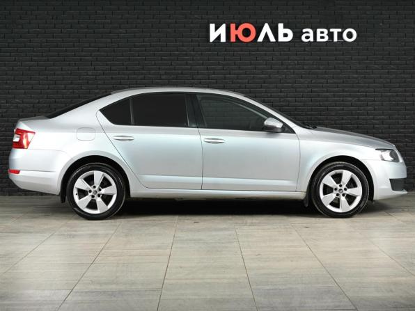Skoda Octavia III (A7) с пробегом 2014 года, цена 1 100 000 рублей, 239630 км, лифтбек, Автокод Объявления