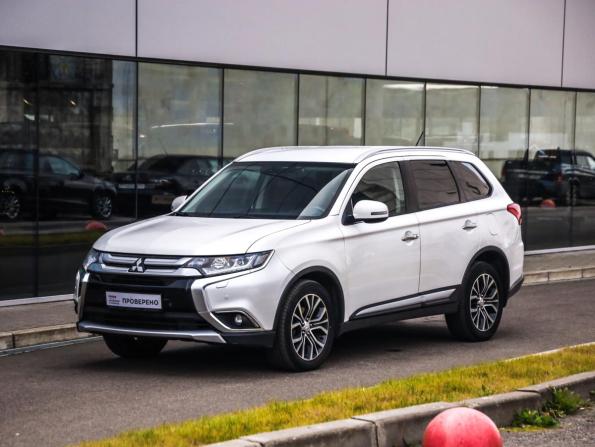 Mitsubishi Outlander III Рестайлинг 2 с пробегом 2015 года, цена 1 579 777 рублей, 193986 км, внедорожник, Автокод Объявления