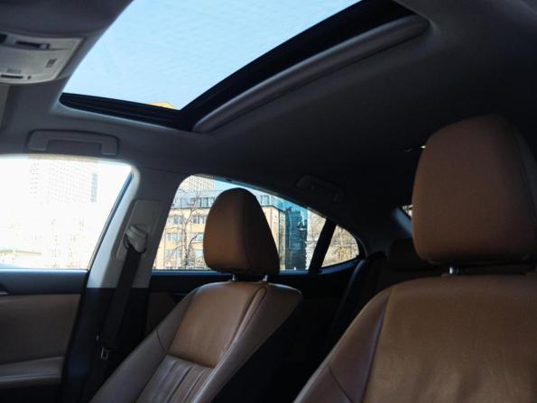 Lexus ES VI Рестайлинг с пробегом 2015 года, цена 2 440 000 рублей, 132700 км, седан, Автокод Объявления