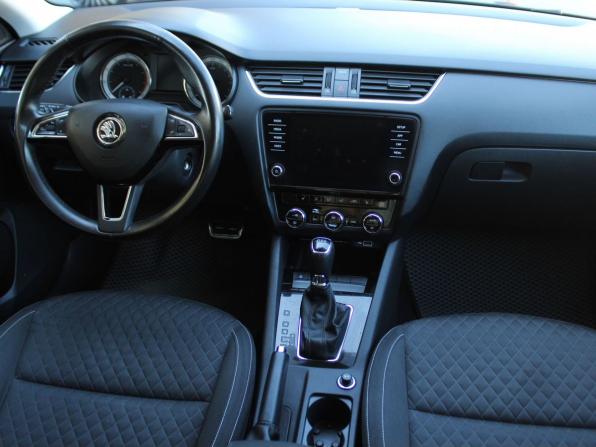 Skoda Octavia III (A7) Рестайлинг с пробегом 2018 года, цена 1 949 000 рублей, 96226 км, лифтбек, Автокод Объявления