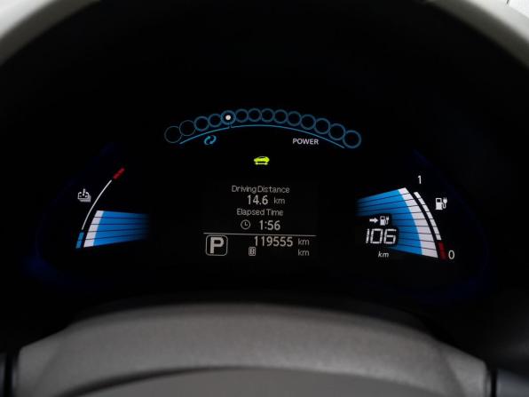 Nissan Leaf I (ZE0/AZE0) с пробегом 2011 года, цена 825 000 рублей, 119555 км, хэтчбек, Автокод Объявления