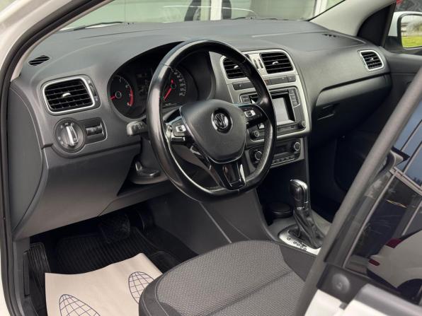 Volkswagen Polo V Рестайлинг с пробегом 2017 года, цена 1 290 000 рублей, 82410 км, седан, Автокод Объявления