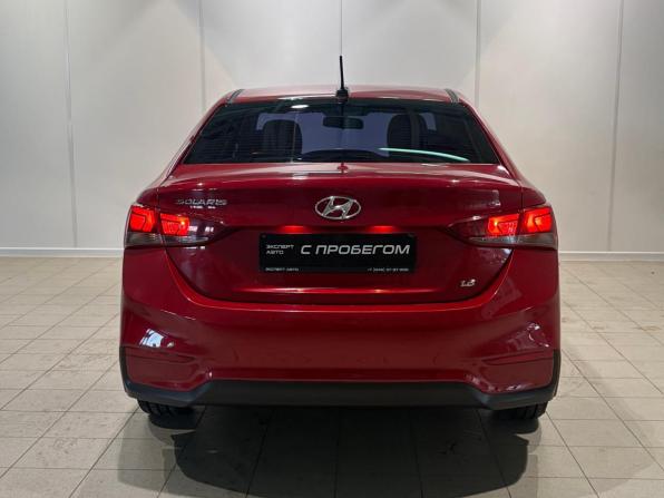 Hyundai Solaris II с пробегом 2018 года, цена 1 475 000 рублей, 72650 км, седан, Автокод Объявления