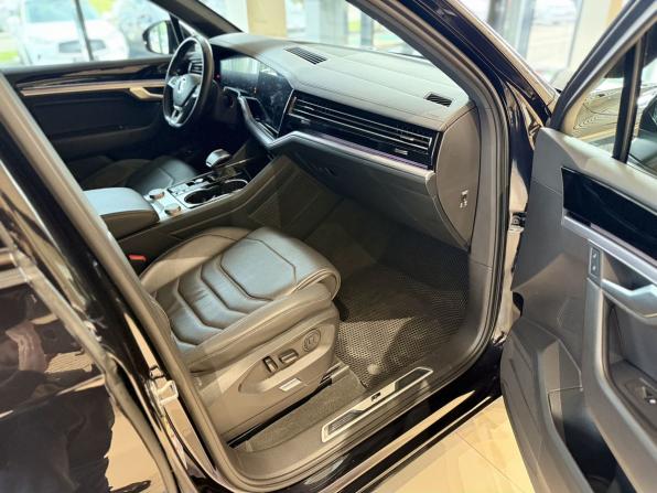 Volkswagen Touareg III с пробегом 2019 года, цена 4 920 000 рублей, 156939 км, внедорожник, Автокод Объявления