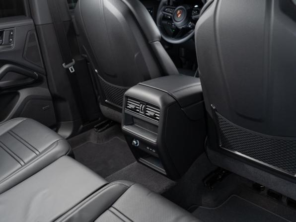 Новый Porsche Cayenne III Рестайлинг 2026 года, цена 18 650 000 рублей, внедорожник, Автокод Объявления