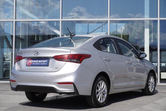 Hyundai Solaris II с пробегом 2019 года, цена 1 313 000 рублей, 168350 км, седан, Автокод Объявления