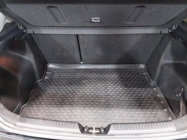 Kia Ceed II Рестайлинг с пробегом 2018 года, цена 1 299 000 рублей, 125115 км, хэтчбек, Автокод Объявления