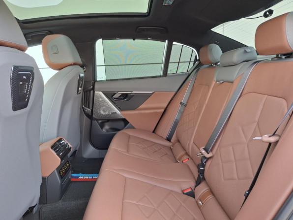 BMW 5 серии VIII (G60/G61/G68) с пробегом 2024 года, цена 8 950 000 рублей, 21 км, седан, Автокод Объявления