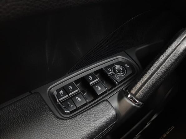 Porsche Cayenne II (958) с пробегом 2014 года, цена 2 890 000 рублей, 176928 км, внедорожник, Автокод Объявления