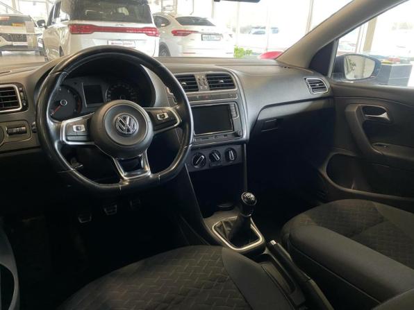 Volkswagen Polo V Рестайлинг с пробегом 2018 года, цена 1 154 000 рублей, 62000 км, седан, Автокод Объявления