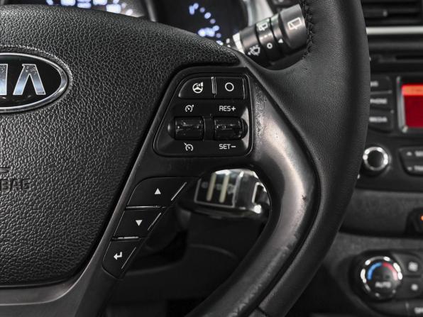 Kia Ceed II Рестайлинг с пробегом 2016 года, цена 1 399 000 рублей, 129737 км, хэтчбек, Автокод Объявления