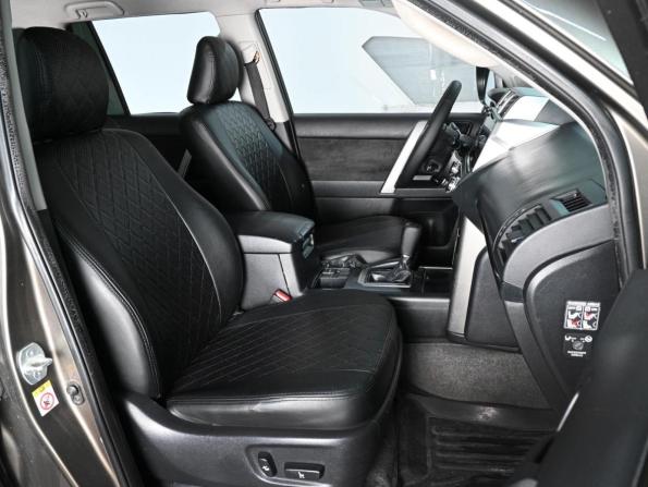 Toyota Land Cruiser Prado 150 Series Рестайлинг 1 с пробегом 2014 года, цена 3 290 000 рублей, 209325 км, внедорожник, Автокод Объявления