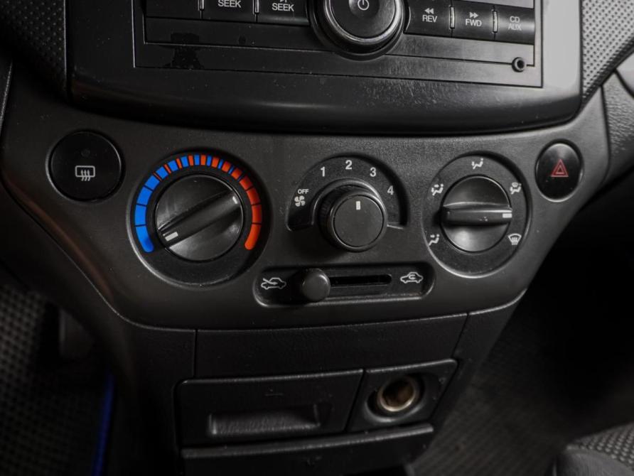 Chevrolet Aveo I Рестайлинг Воронеж  - изображение 12