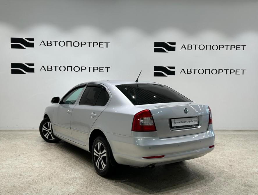 Skoda Octavia II (A5) Рестайлинг Санкт-Петербург  - изображение 5
